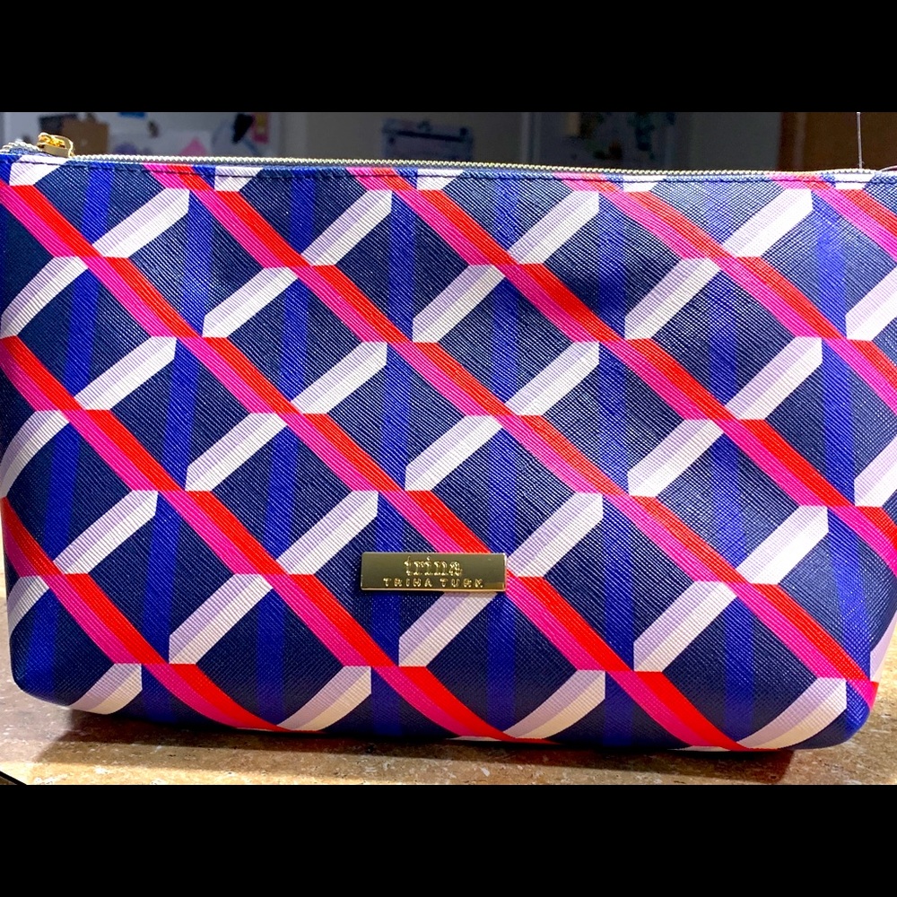 🌸Trina Turk Medium Cosmetic Bag NWT Blue + Pink🌸